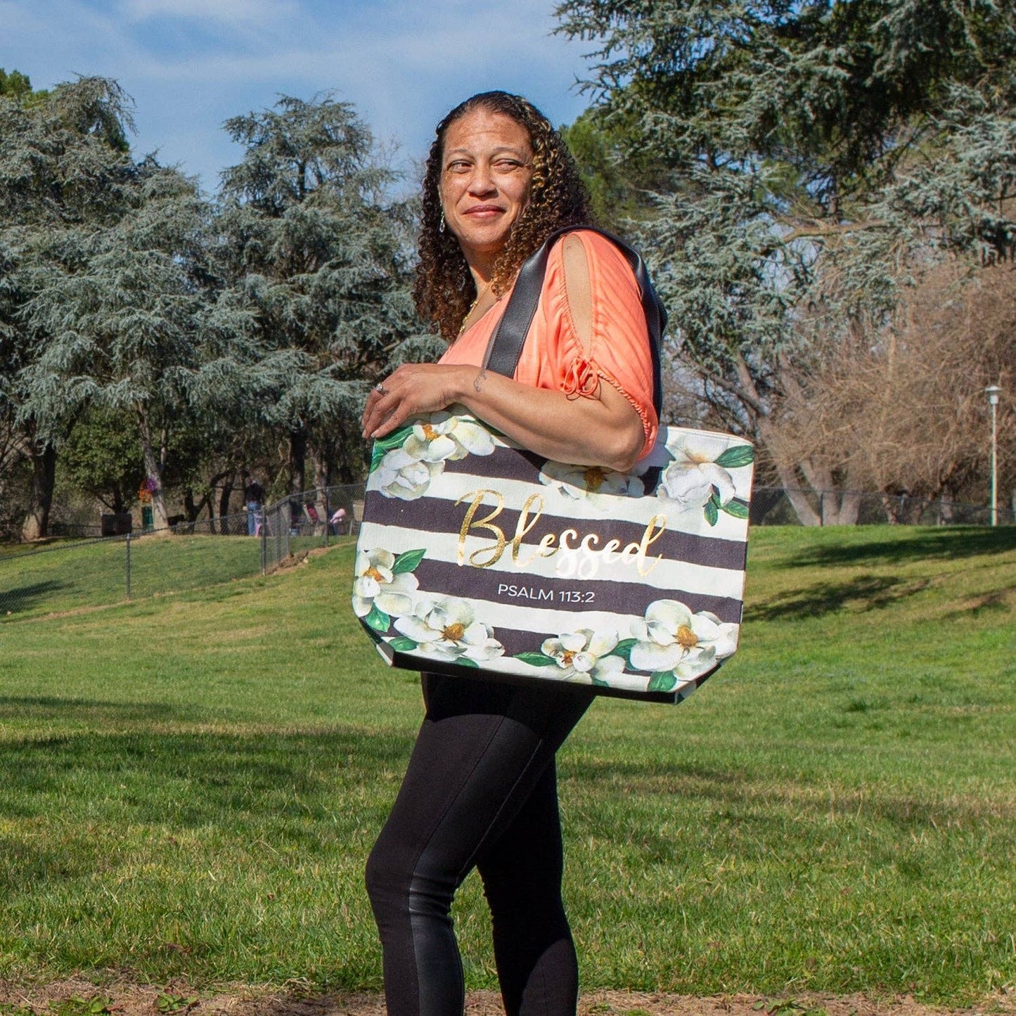 CHB07 White Magnolias Blessed (Psalm 113:2) Canvas Handbag