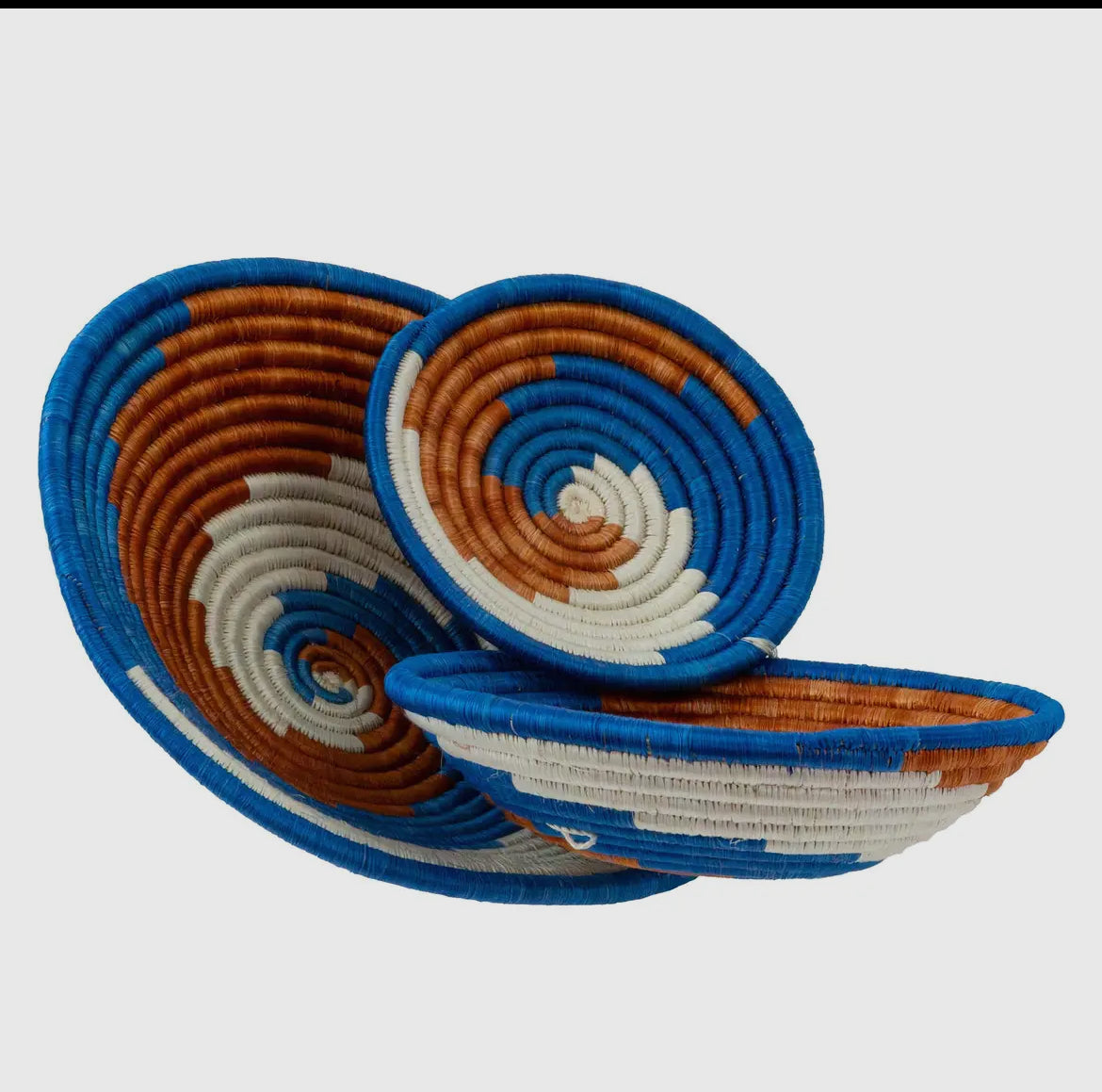 Handwoven Sisal Baskets – Set of 3 in Rust/Cream/Blue