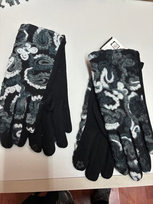 PAISLEY Pattern Gloves - Touchscreen,  One Size, Smart Touch, Warm & Stylish