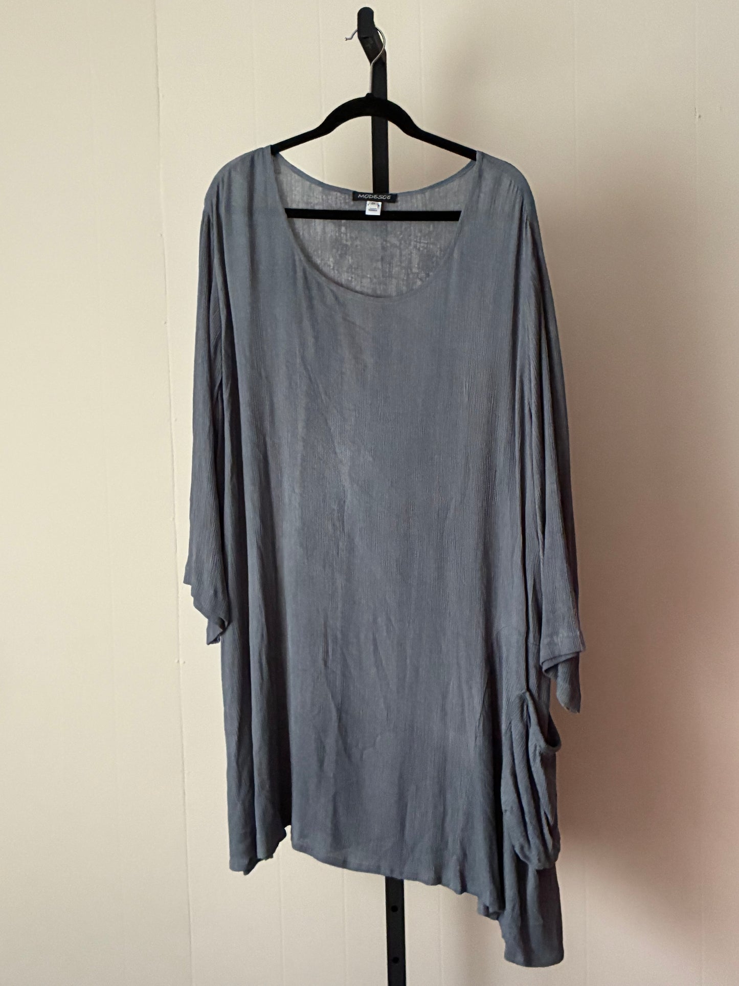LW4, 2pc Set, Flowy Blue/Gray Scoop-Neck Women's Top and Pant