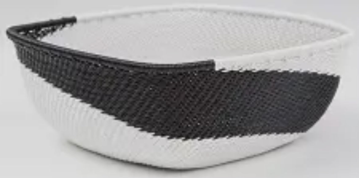 Basket Weave - Black & Cream2