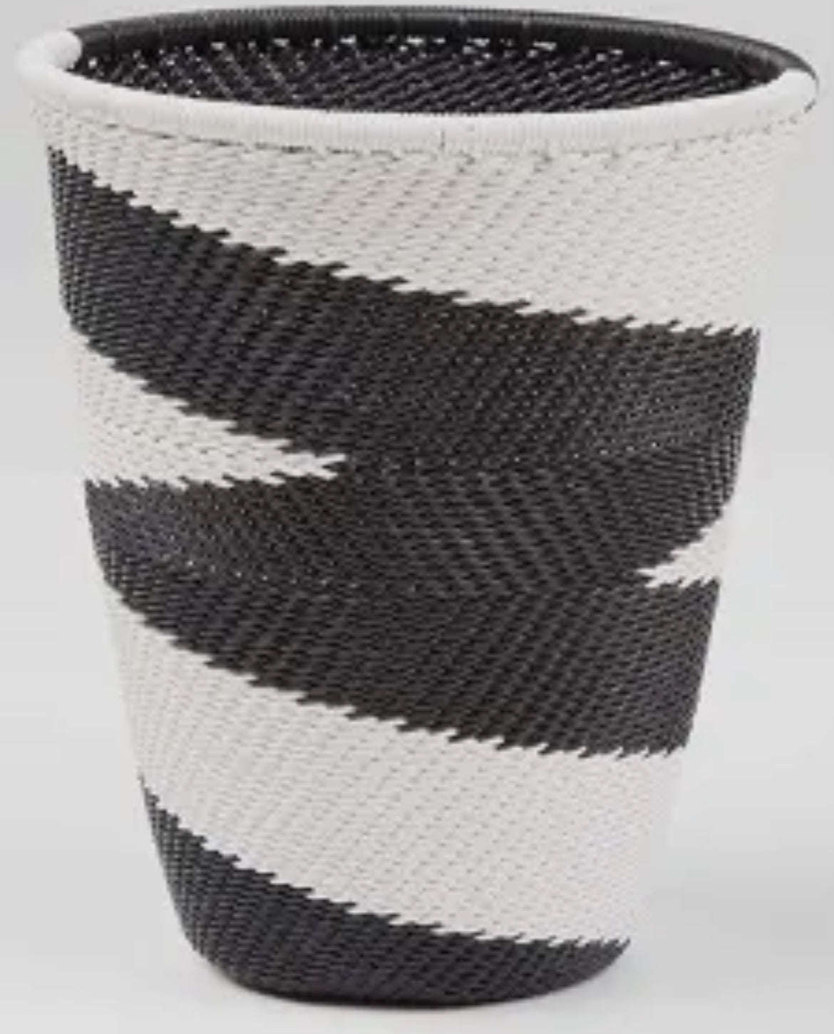 Basket Weave - Black & Cream2