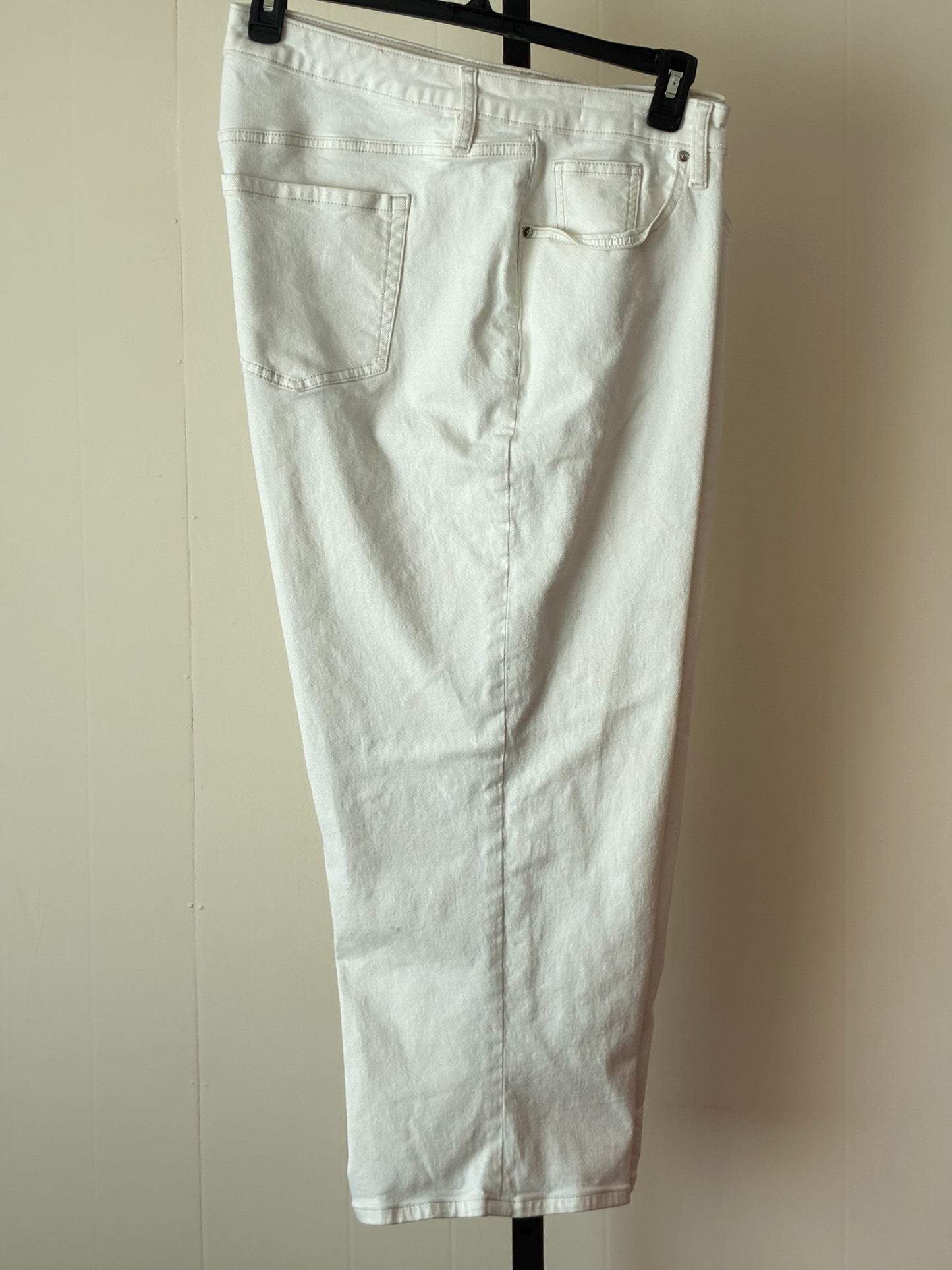 MT4, Cropped White Denim Jeans
