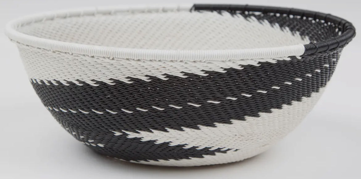 Basket Weave - Black & Cream2