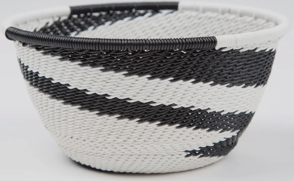 Basket Weave - Black & Cream2