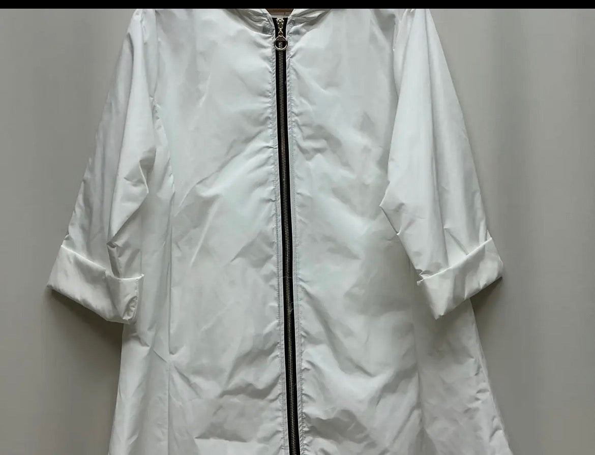 A-Line Cut Waterproof Zipper Jacket w/Hood