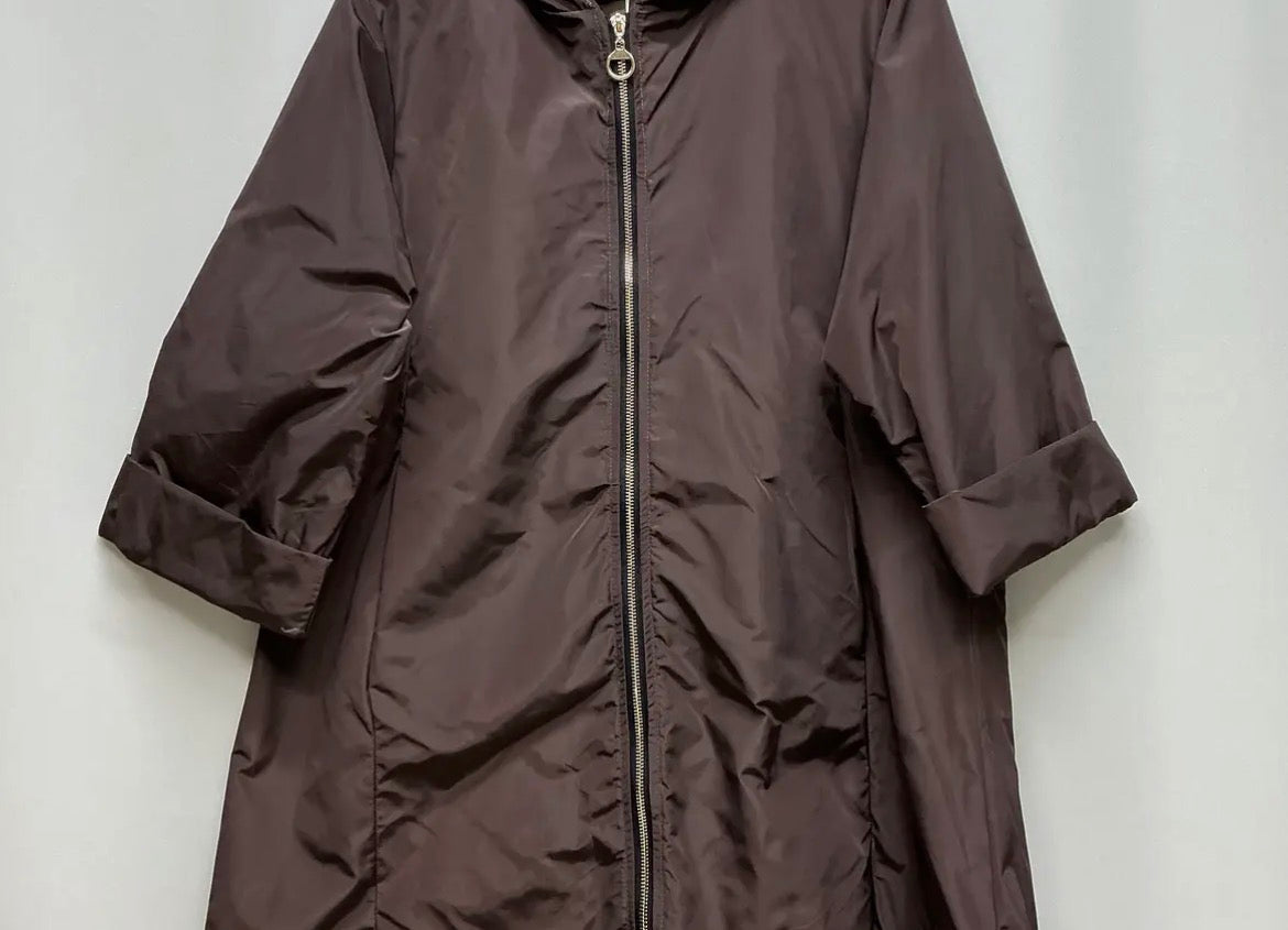 A-Line Cut Waterproof Zipper Jacket w/Hood