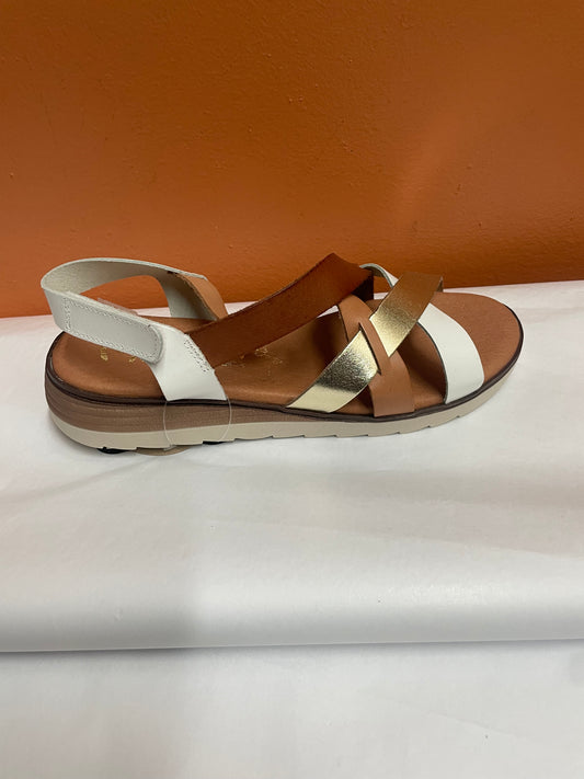 Betiana1 - Leather Sandal i