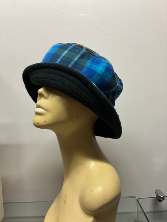 Fleece Hat - plaid w/black